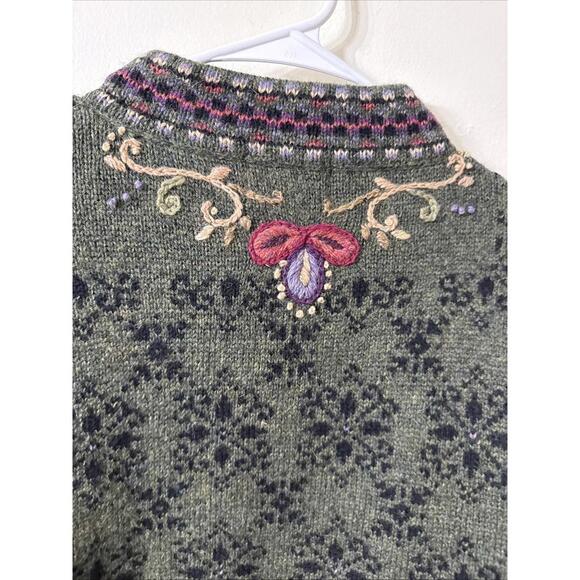 Icelandic Wool Floral Embroidery Zip Front Sweater Cardigan Green Sz M Pockets - Picture 11 of 15